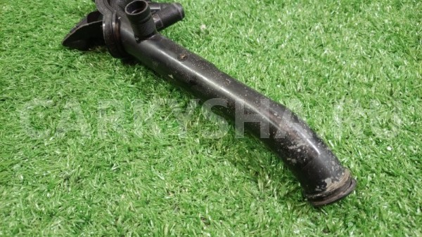 Патрубок системы охлаждения Renault Megane 2004 Renault 20 оригинальный номер 8200557831