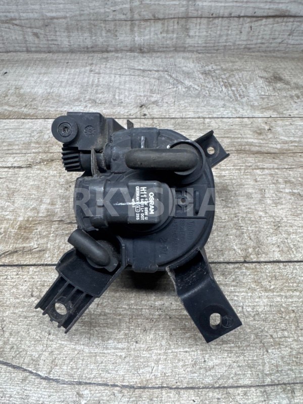 Фара противотуманная правая Audi A4 B7 a3 p8 птф Audi 200 оригинальный номер 8e0941700c