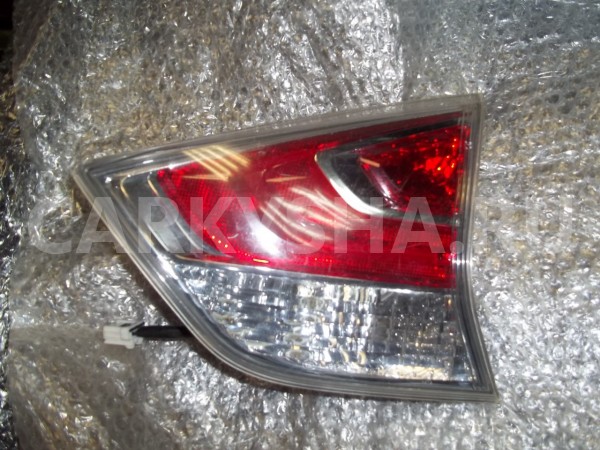 Фонарь задний правый внутренний Nissan X-Trail III 