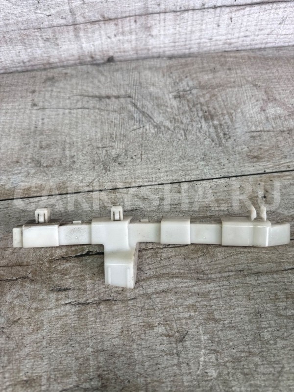 Кронштейн переднего бампера левый Nissan Qashqai Nissan Qashqai оригинальный номер 62223br00a