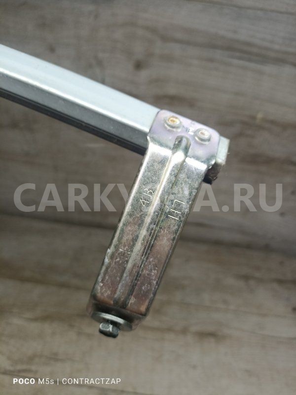 Направляющая стекла двери Nissan X-Trail III (2013—2019) Nissan X-Trail 