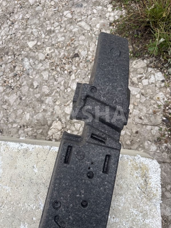 audi a3 8p абсорбер, наполнитель переднего бампера Audi 200 оригинальный номер 8p0807550