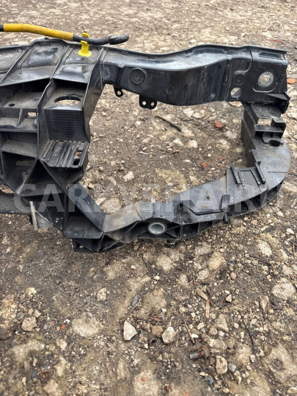 панель передняя чёрная FORD FOCUS 3 оригинал Ford Focus оригинальный номер Bm518b041b