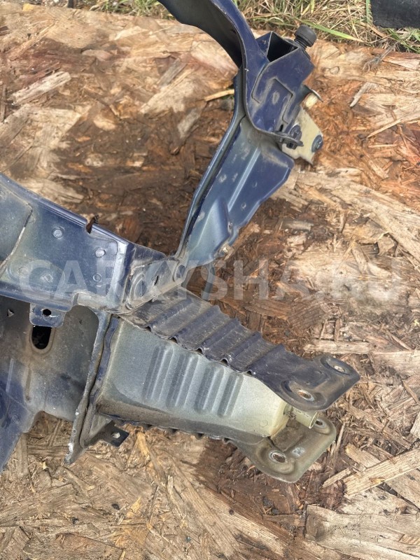 Лонжерон передний правый Opel zafira B Opel Zafira оригинальный номер 93184625