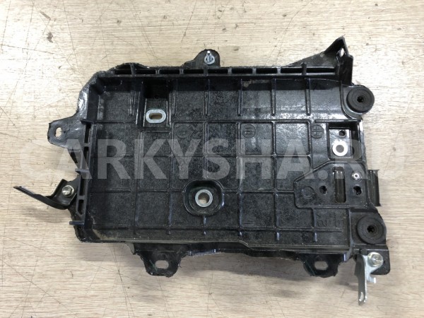 Площадка под АКБ Toyota Camry VIII (XV70) Рестайлинг – седан оригинальный номер 74404-0R060