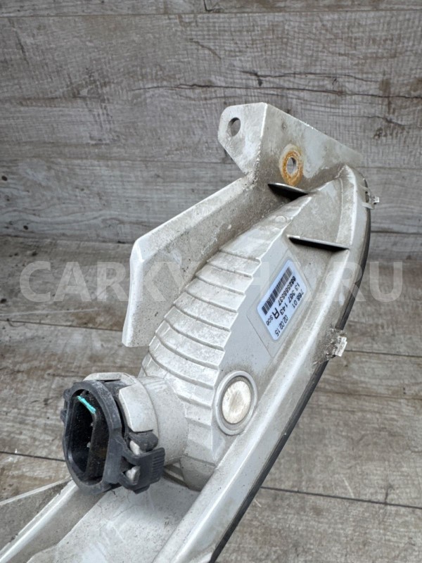 Повторитель правый Opel Astra J рестайлинг Opel Astra оригинальный номер 13367143