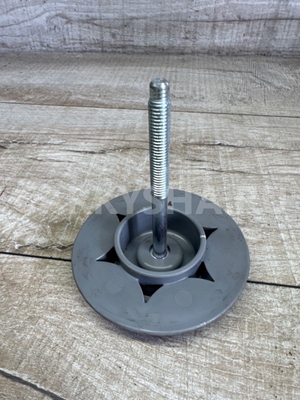 Болт крепления запасного колеса Qashqai  (J10) Nissan Qashqai оригинальный номер 74810JY02A