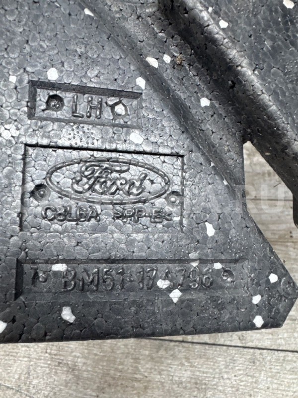 Абсорбер бампера левый  Ford Focus 3 Ford Focus оригинальный номер Bm5117a796