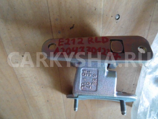 Петля двери Mercedes-Benz E-класс W212/S212/C207/A207 (2009—2013) Mercedes-Benz E-klasse оригинальный номер A2047301237