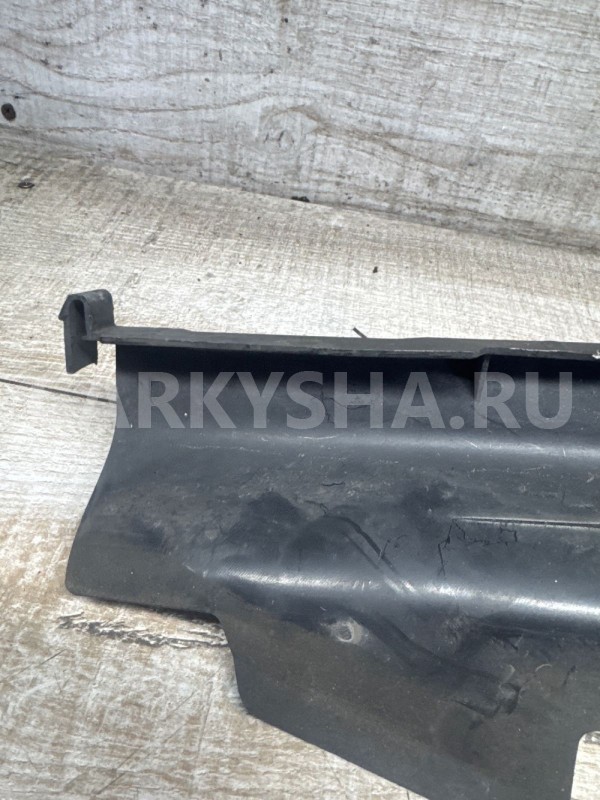 audi a3 8p дефлектор, воздуховод радиатора левый Audi 200 оригинальный номер 8p0121283e