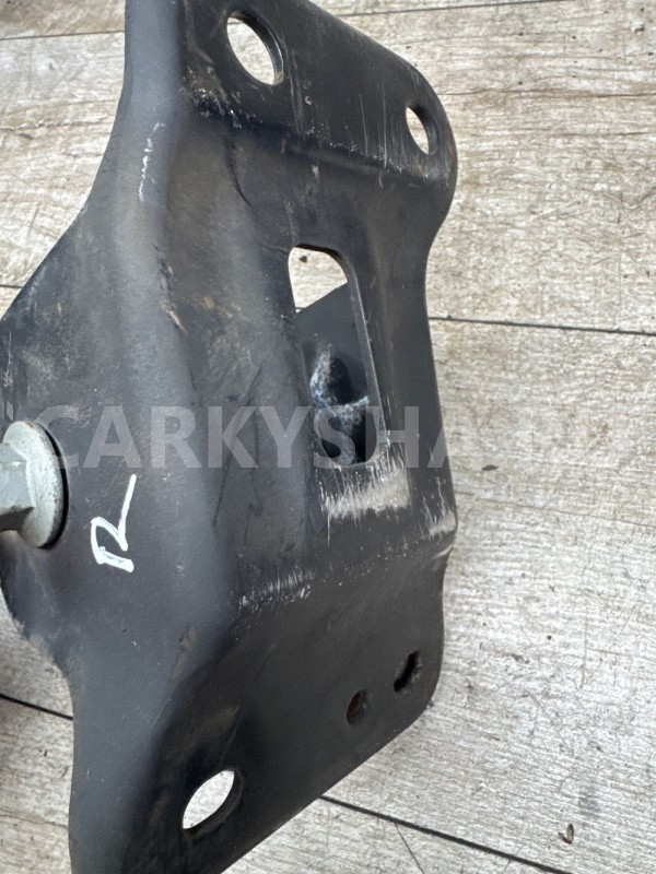 Кронштейн балки Kia Seltos правый Kia Seltos оригинальный номер 55171K0000