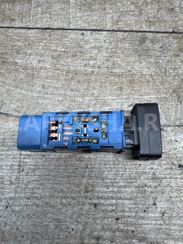 Кнопка обогрева сиденья Ssang Yong actyon 2 new Ssang Yong Actyon оригинальный номер 8521034000