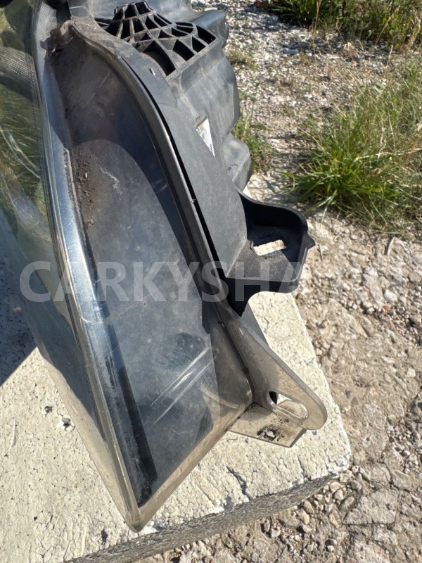 Фара передняя правая(не ксенон) Opel Insignia Opel Insignia оригинальный номер 13409909