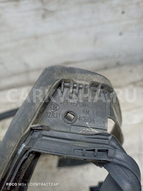 Уплотнительная резинка боковой двери Nissan X-Trail III (2013—2019) Nissan X-Trail оригинальный номер 828314cb0a