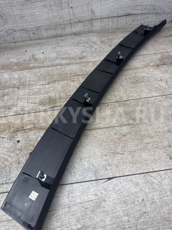 Обшивка двери багажника SsangYong Actyon  2 new Ssang Yong Actyon оригинальный номер K7387034000