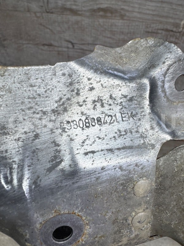 Тепловой экран (термозащита) для Opel 1.7 a17dts Opel Astra оригинальный номер 8980888421