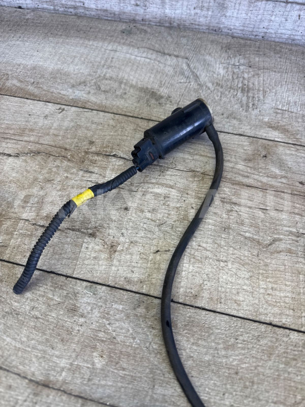 Насос омывателя заднего стекла Hyundai ix35 Hyundai ix35 оригинальный номер 985102s100