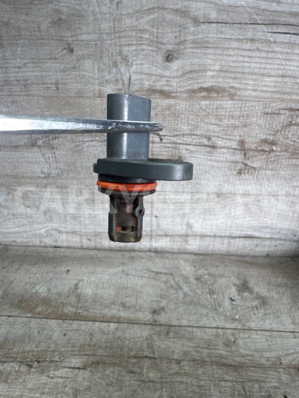 Датчик распредвала,  выпуск Opel Astra j 1.6 Chevrolet Cruze оригинальный номер 55565709