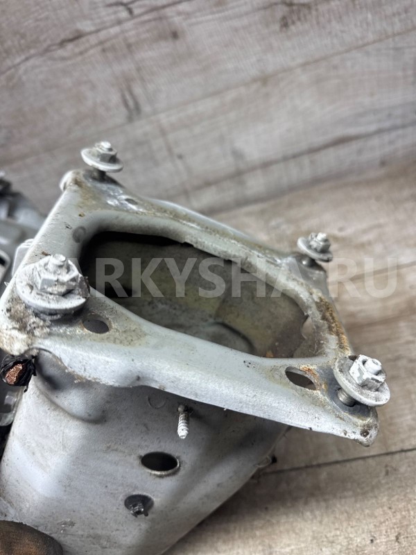 Пластина лонжерон левый Ford focus 3 Ford Focus оригинальный номер 1717876