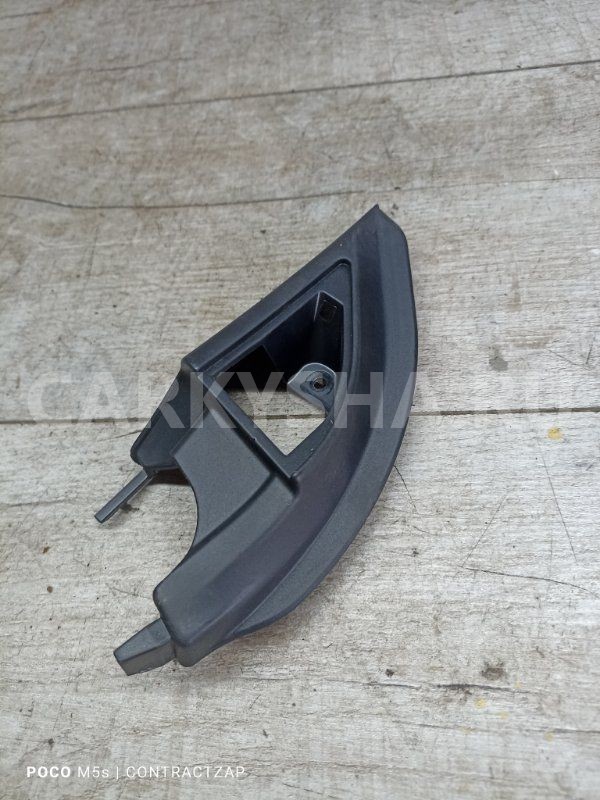 Накладка крепления зеркала Mitsubishi Lancer IX (2000—2007) Mitsubishi i оригинальный номер mr441631