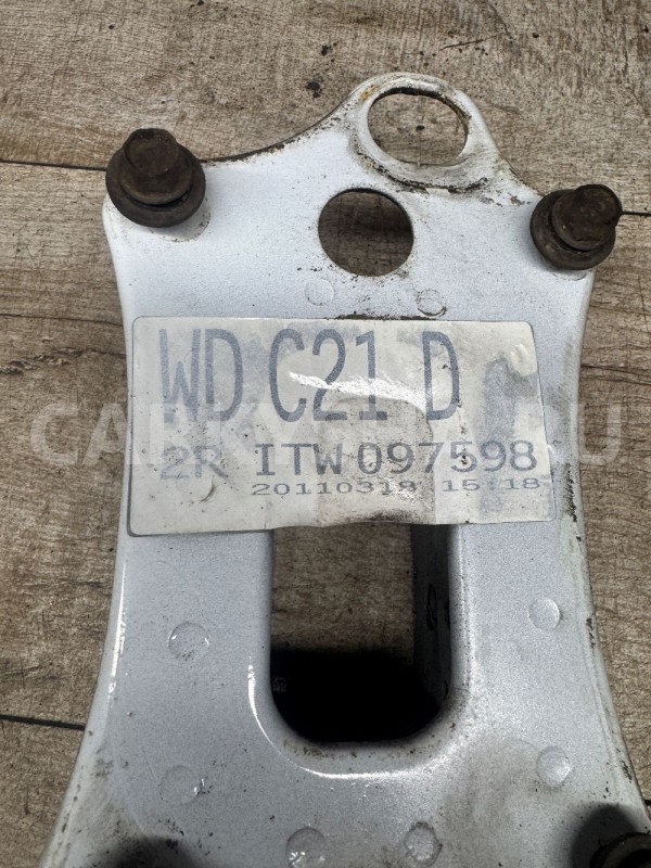 Пластина Лонжерона, правый лонжерон Hyundai ix35 Hyundai ix35 оригинальный номер 645022Y000