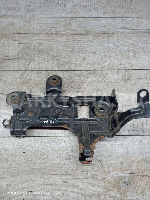 Кронштейн двигателя Dodge Caliber I рестайлинг (2009—2013) Dodge Caliber оригинальный номер 4891638AB