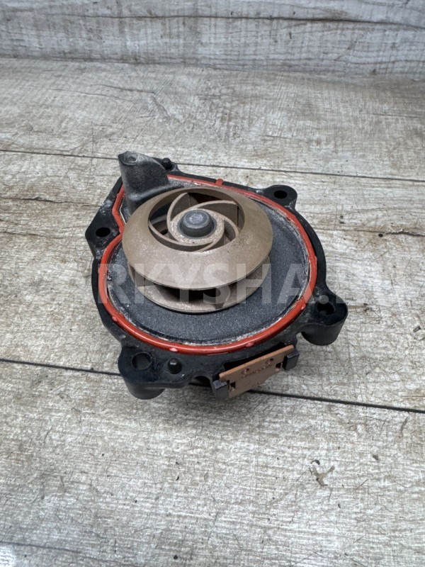 Помпа (насос) водяной Peugeot 3008 EP6 Citroen C3 оригинальный номер V755699380