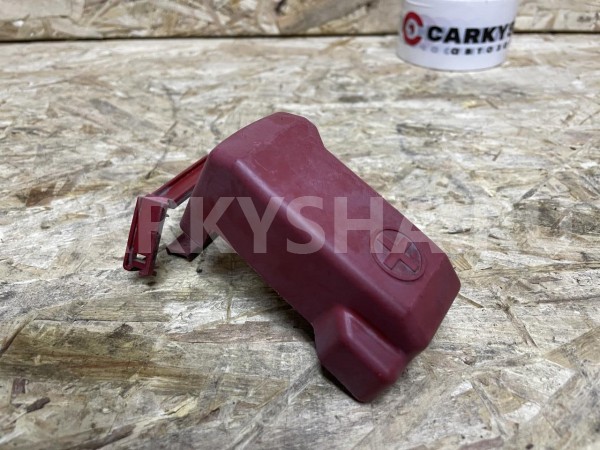 Заглушка плюсовой клеммы Toyota Camry VII (XV50) оригинальный номер 82821-33350