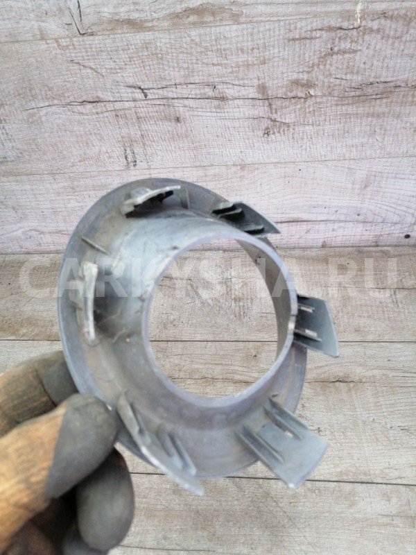 Рамка ПТФ правая Land Rover Freelander 2 07-10 Land Rover Freelander оригинальный номер 1682b