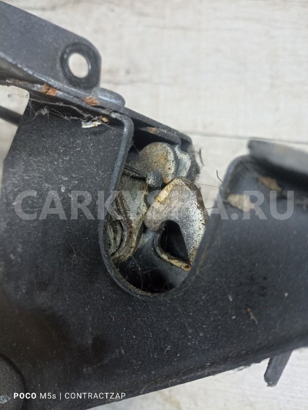 Замок капота BMW E90 2010 рестайлинг правый BMW 3er оригинальный номер 7073916