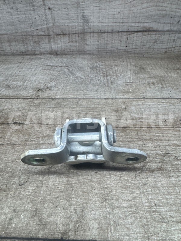 Петля двери задней правой Nissan Qashqai J10 низ Nissan Qashqai оригинальный номер 82421-2F030