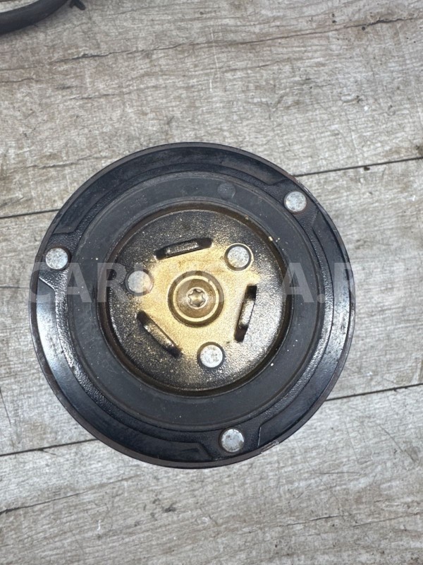 Компрессор кондиционера Opel Astra J 1.7 cdti Opel Astra оригинальный номер 13450513