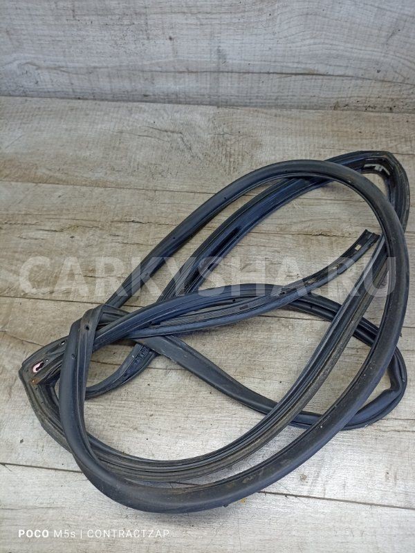 Уплотнительная резинка боковой двери Mitsubishi Lancer IX (2000—2007) Mitsubishi i 