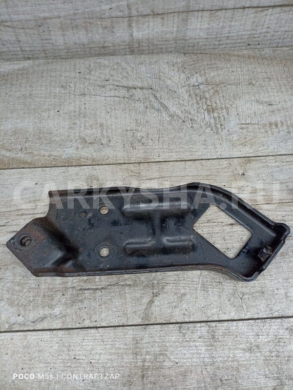 Кронштейн двигателя Mitsubishi Lancer IX (2000—2007) Mitsubishi i оригинальный номер MD371916