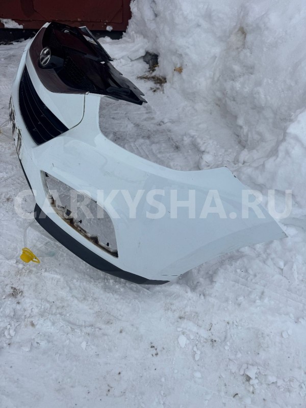 Бампер передний Hyundai ix35 (2010-2015) белый Hyundai ix35 оригинальный номер 865112Y000