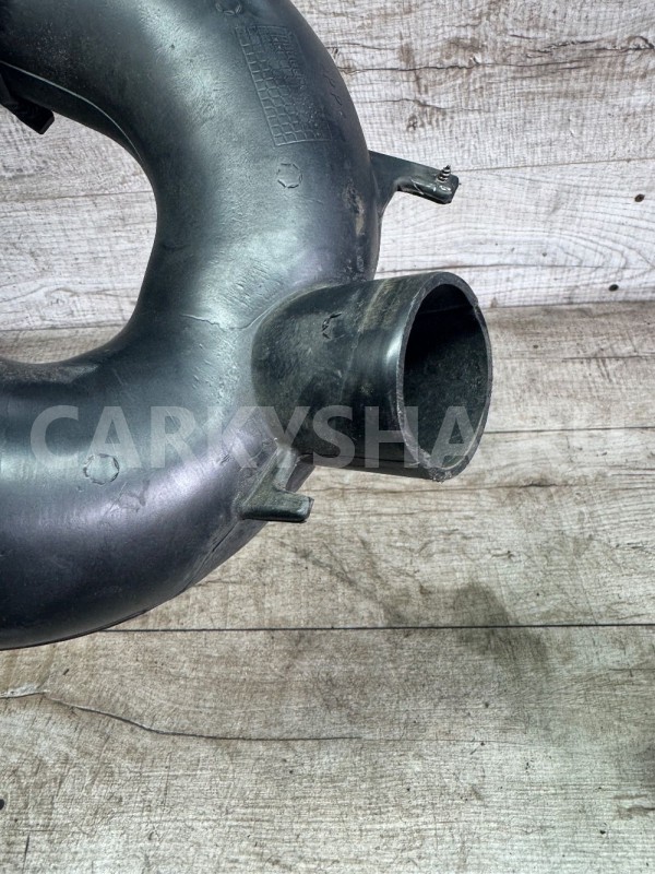 Патрубок воздушного фильтра Opel Antara Opel Antara оригинальный номер 20792675