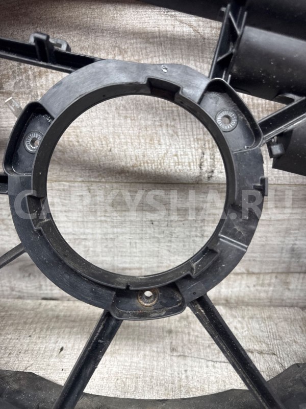 диффузор вентилятора 1.6 дизель Mazda 3 bl Mazda 2 оригинальный номер 3135104007