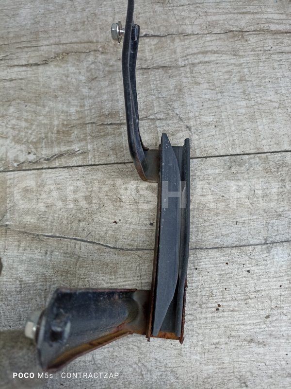 Направляющая стекла двери Chevrolet Aveo I (2003—2008) Chevrolet Aveo 