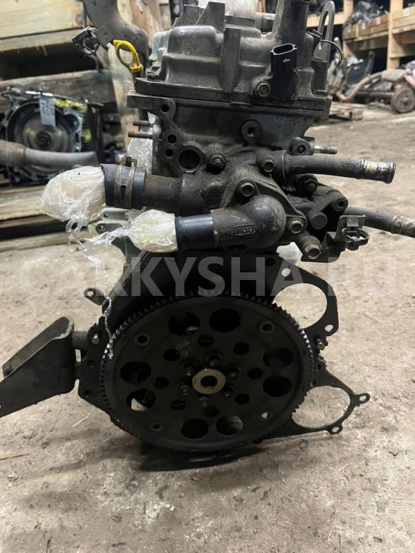 Двигатель в сборе Nissan Bluebird Sylphy оригинальный номер 101024M550