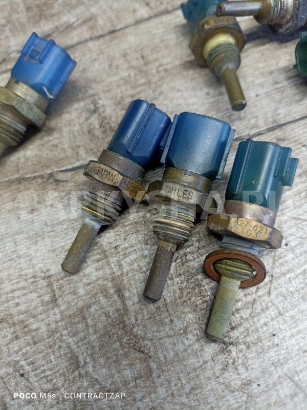 Датчик температуры охлаждающей жидкости Nissan Qashqai I (2006—2010) Nissan Qashqai оригинальный номер a27621t03