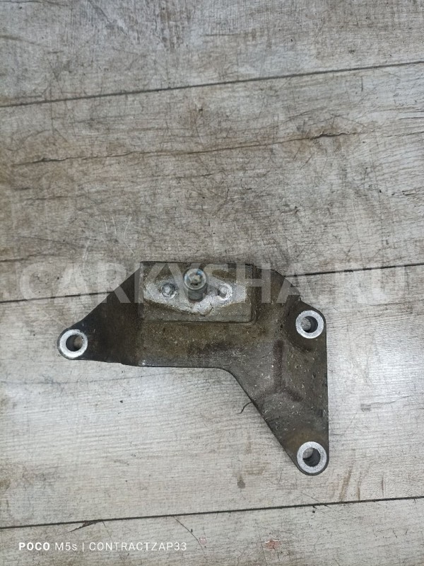 Кронштейн мкпп Ford Mondeo, galaxy 2.0 бензин Ford Mondeo оригинальный номер 6g917m125db