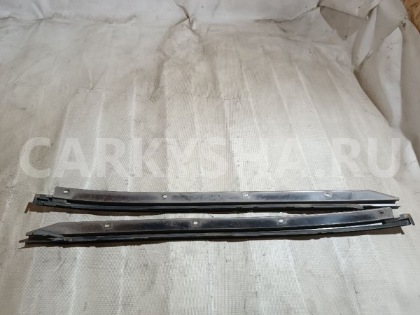 Молдинг лобового стекла Nissan Bluebird Sylphy оригинальный номер 727604M700