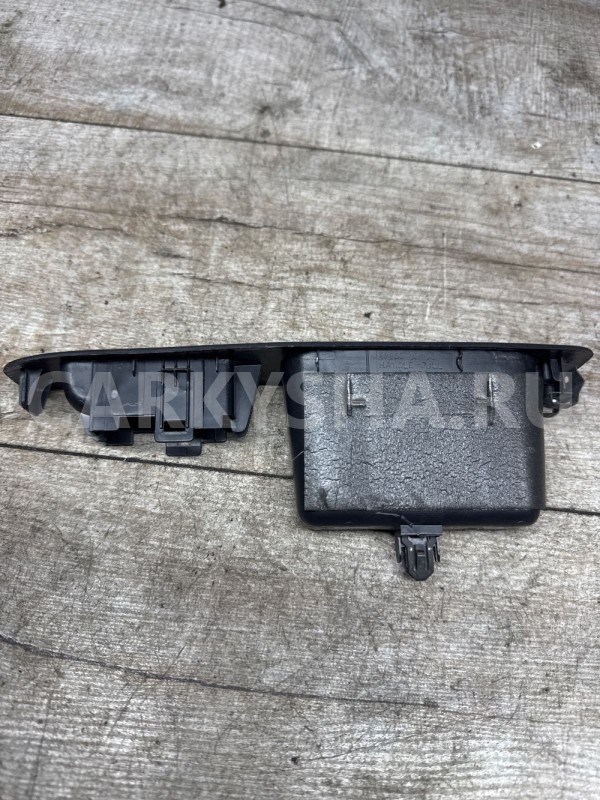 Nissan Qashqai (J10) накладка двери задней правой Nissan Qashqai оригинальный номер 82950jd000