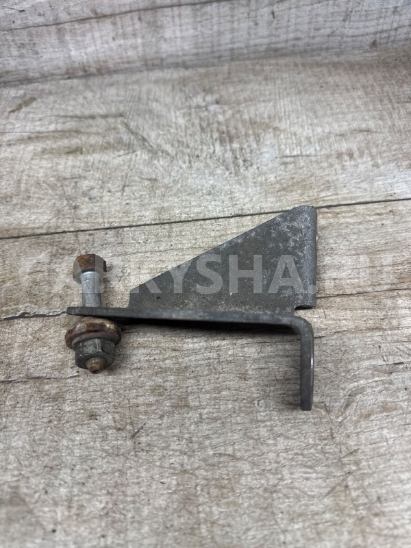 Скоба  генератора , натяжитель Fiat 1.4 350a1.000 Fiat Punto оригинальный номер 7 725 343