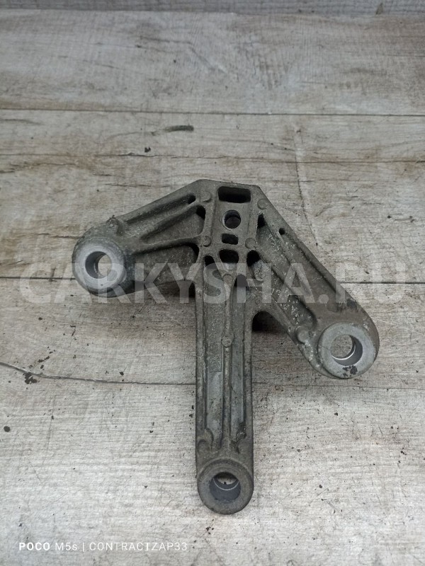 Кронштейн Мкпп Ford Focus 2 1.6 Ford Focus оригинальный номер 3m517m125de