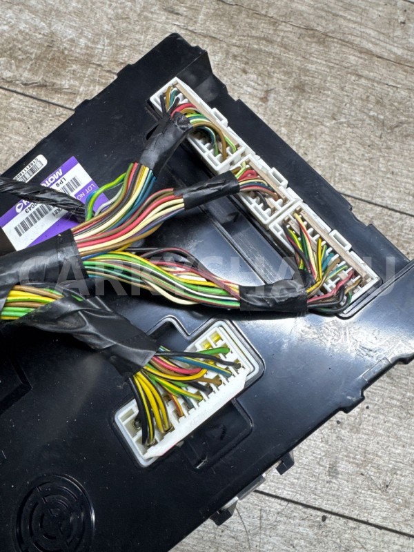 Блок комфорта Korando C, New Actyon Ssang Yong Actyon оригинальный номер K8711034510