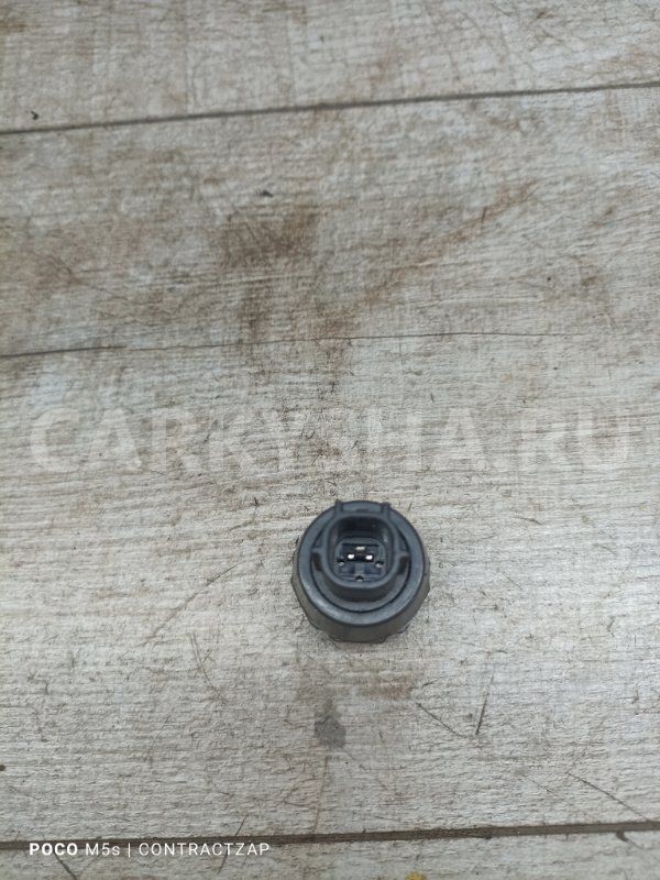 Датчик давления масла ДВС Nissan X-Trail II (2007—2011) Nissan X-Trail оригинальный номер 252404M40E