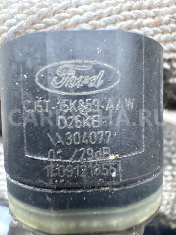 Датчик парктроника Ford Focus 3 29db белый Ford Focus оригинальный номер Cj5t15k859aaw