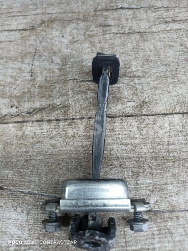 Ограничитель двери Ford Fusion I рестайлинг (2005—2012) Ford Fusion оригинальный номер 5S6AA27200