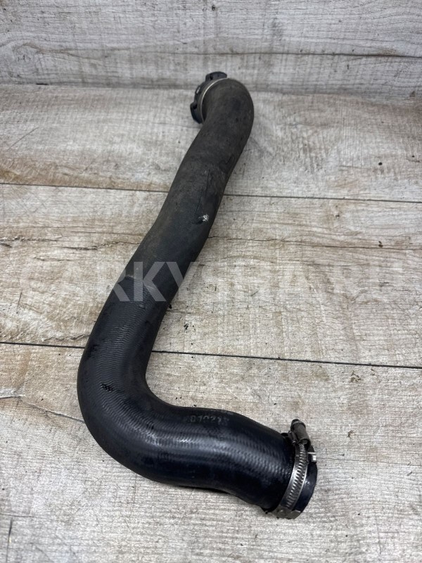 Патрубок интеркулера Opel Meriva B 1.4t Opel Meriva оригинальный номер 499439693